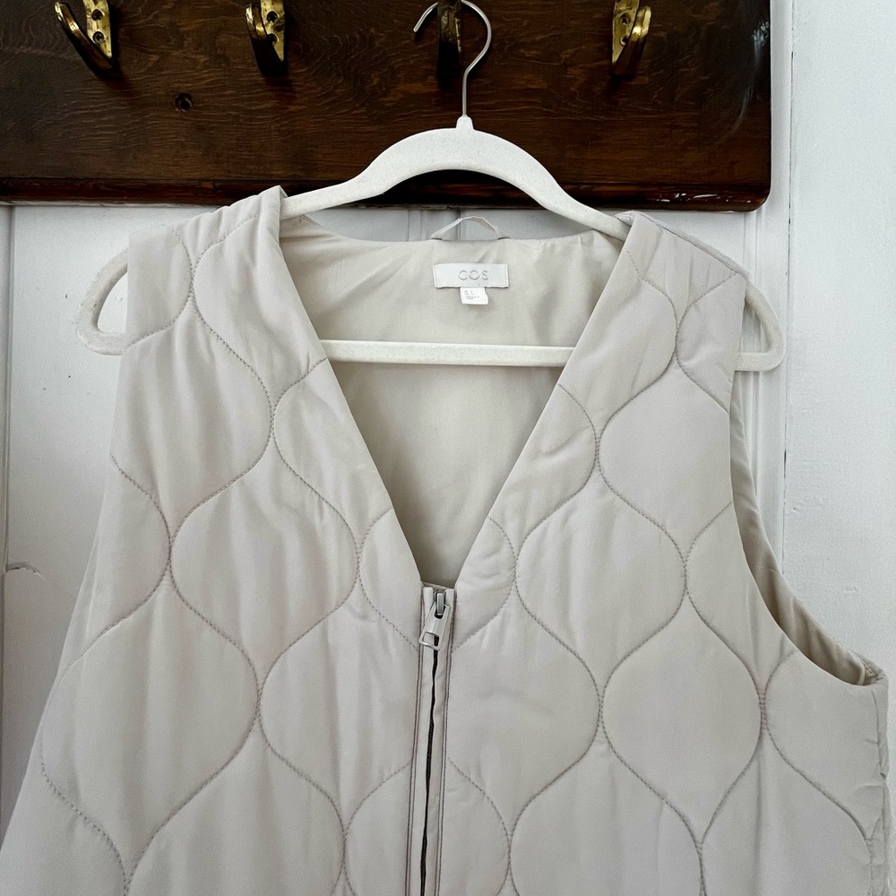 COS Women's long-length quilted cream vest